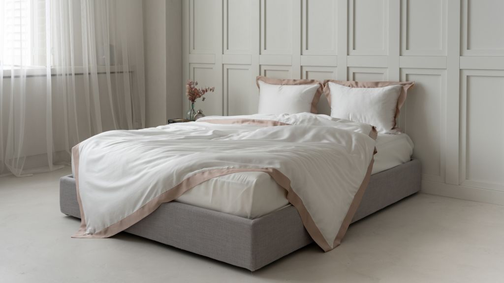 fivestars-white-cream_3.jpeg fivestars-white-cream_3.jpeg