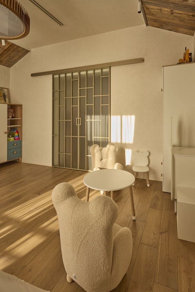 UTVS9280_resize.jpg